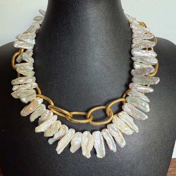 Susan Shaw Biwa Stick Freshwater Pearl Gold Tone Necklace - Picture 10 of 16